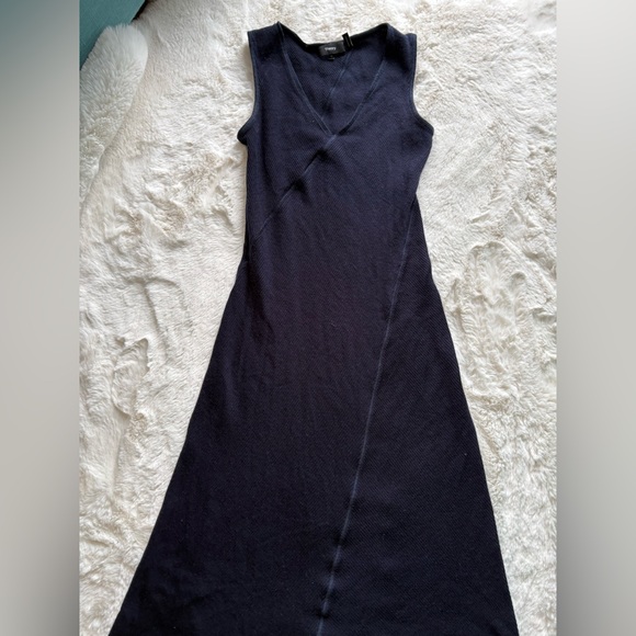 Theory Navy Sleeveless V-Neck Maxi Dress - Picture 2 of 10